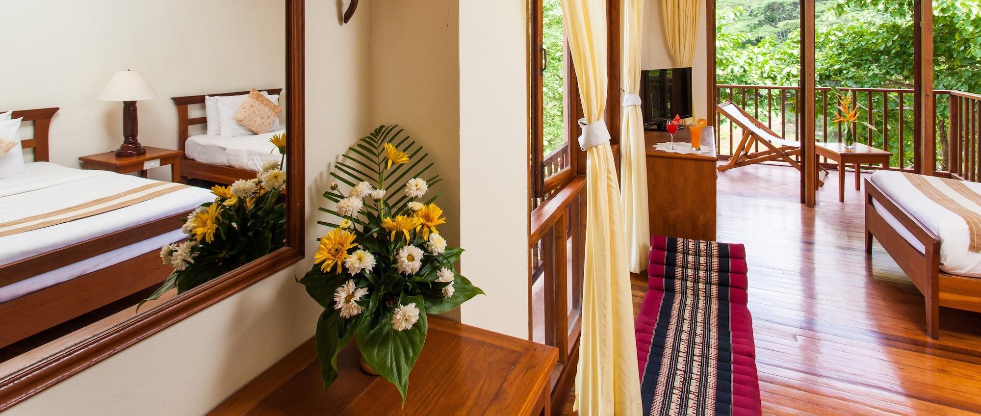 Riverhouse-The Teak House Mae Sariang Exterior foto